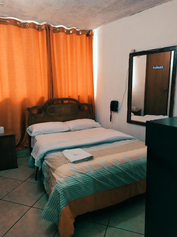 Hostal Ajavi Del Sur Quito Extérieur photo