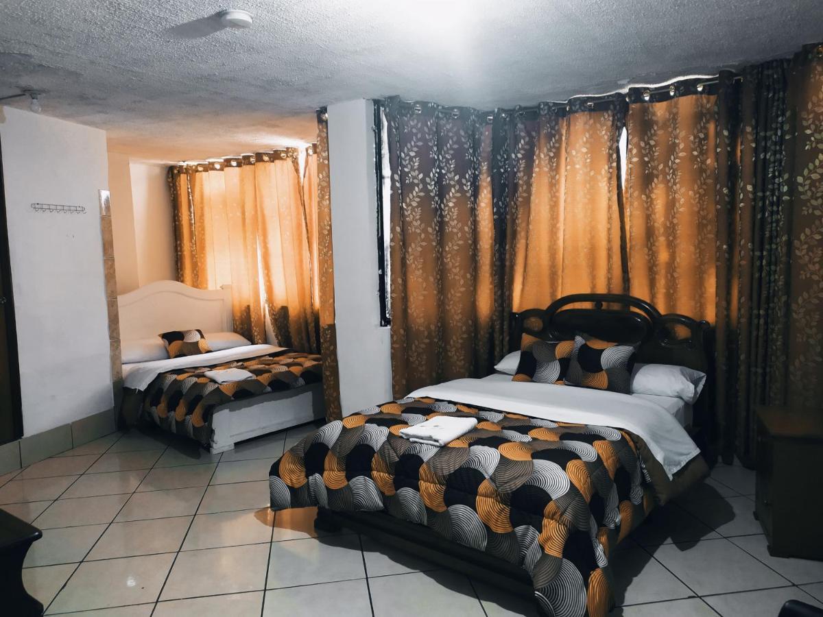 Hostal Ajavi Del Sur Quito Extérieur photo
